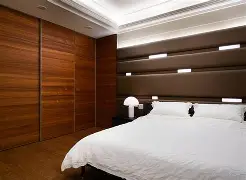 衣柜(衣柜定制多少钱一平方)